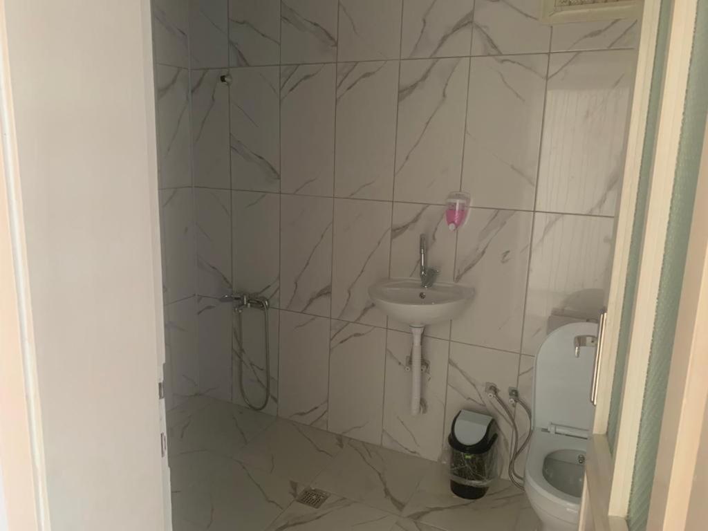 אודיירן Centre Reach Otel מראה חיצוני תמונה